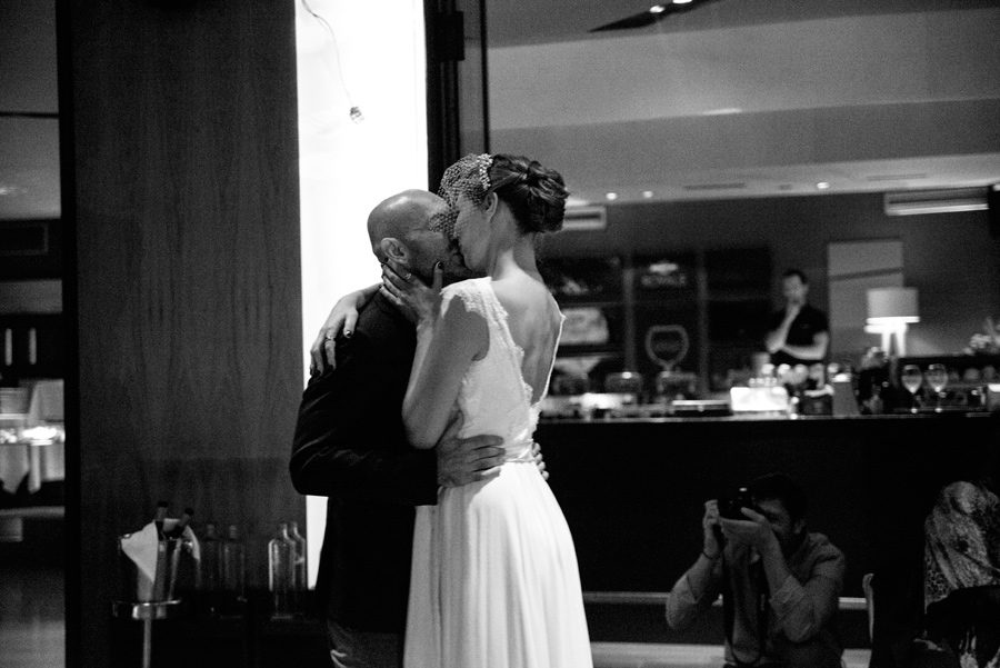 A kiss before the night lasts. Dancing all night. Wedding party. Katerina Alepa . Layer Photography