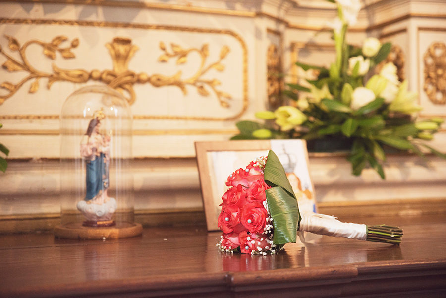 Leaving the wedding bouquet of roses for Maria. Groom and Bride.Santuário de Nossa Senhora dos Remédios, Shrine of Our Lady of Remedies the cathedral in Lamego.Portugal