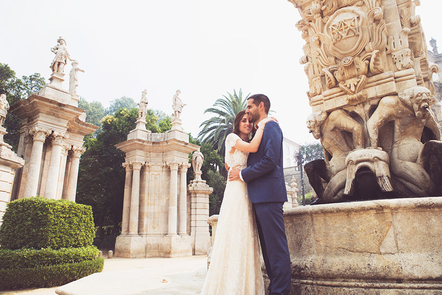 Couple's portrait. Statues.Santuário de Nossa Senhora dos Remédios, Shrine of Our Lady of Remedies the cathedral in Lamego.Portugal