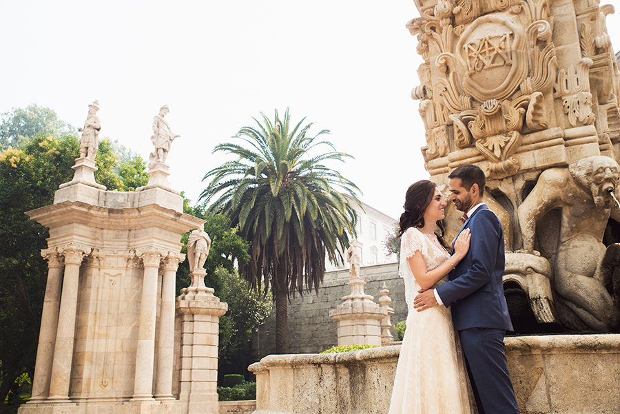 Couple's portrait. Statues.Santuário de Nossa Senhora dos Remédios, Shrine of Our Lady of Remedies the cathedral in Lamego.Portugal